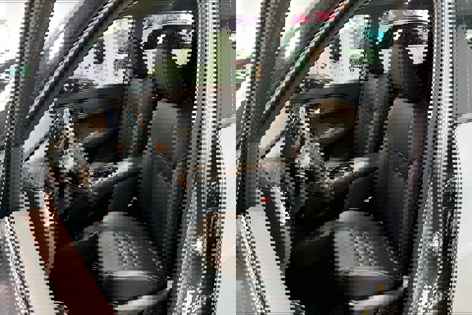 Used 2023 Nissan Rogue SL image 9