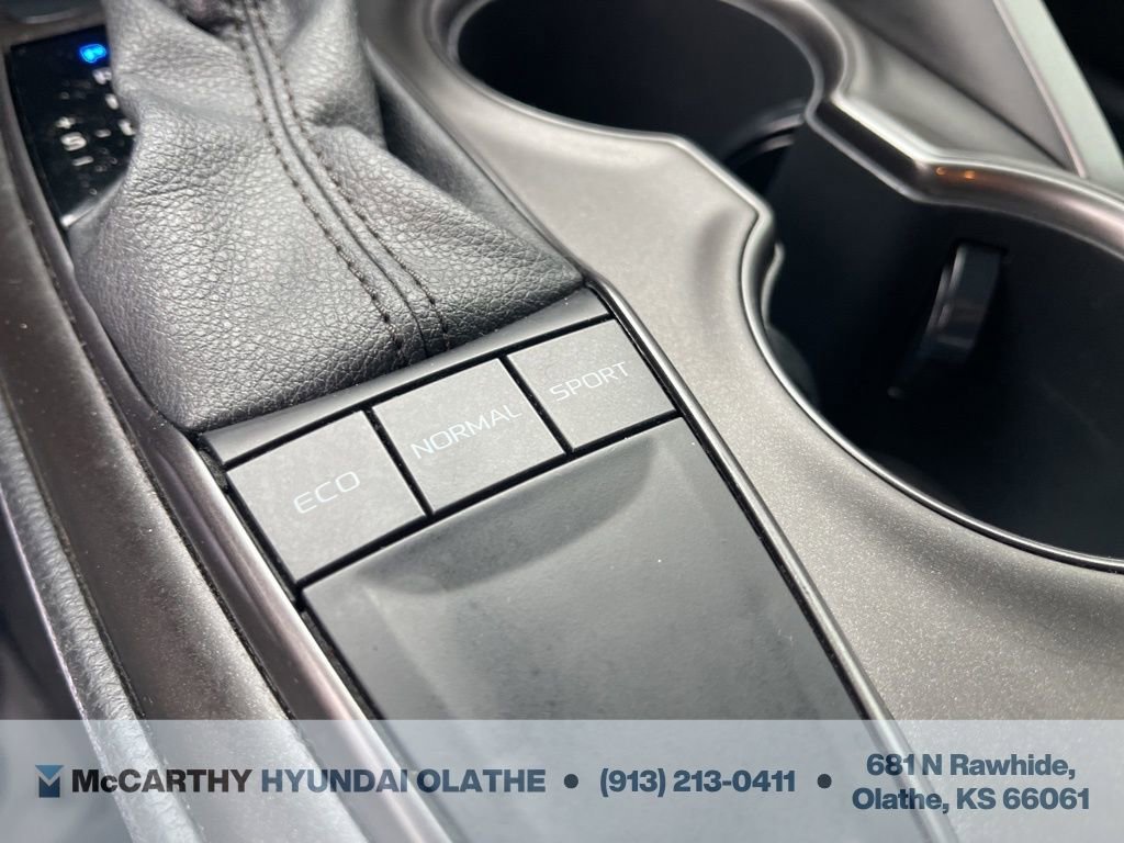 Used 2022 Toyota Camry SE image 28