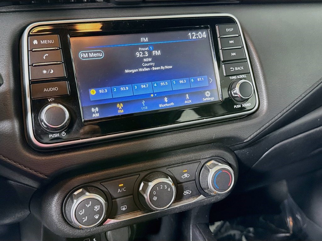 Used 2022 Nissan Versa S FWD image 17