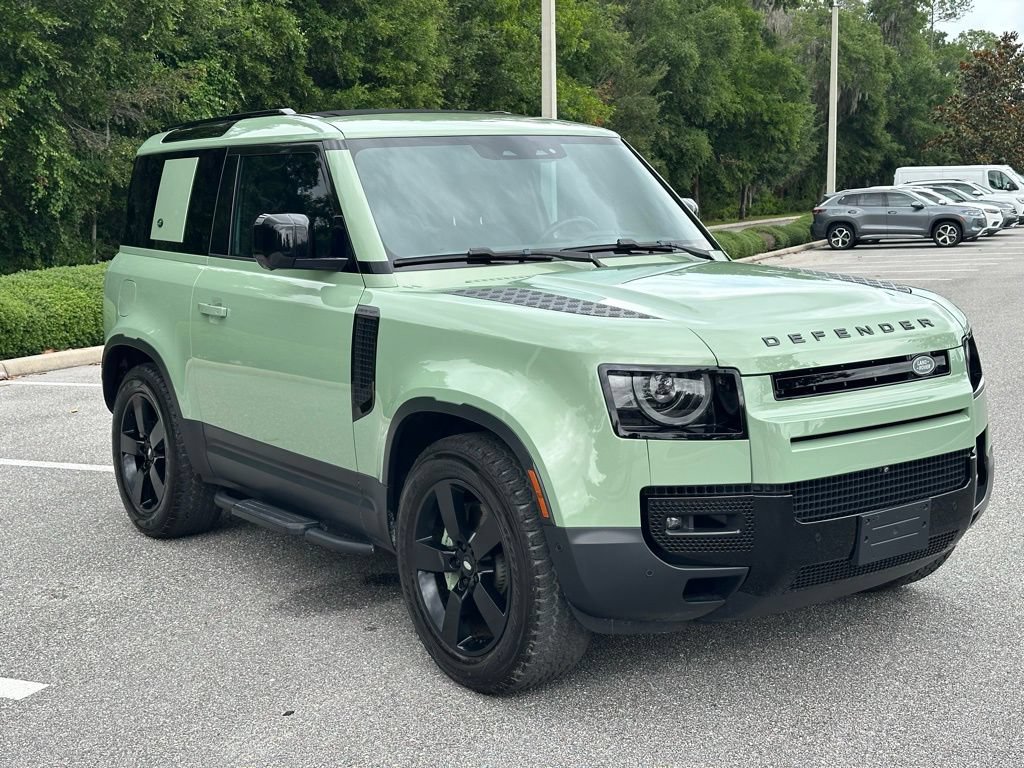 Used 2023 Land Rover Defender 110 75th Limited Edition AWD/4WD image 7