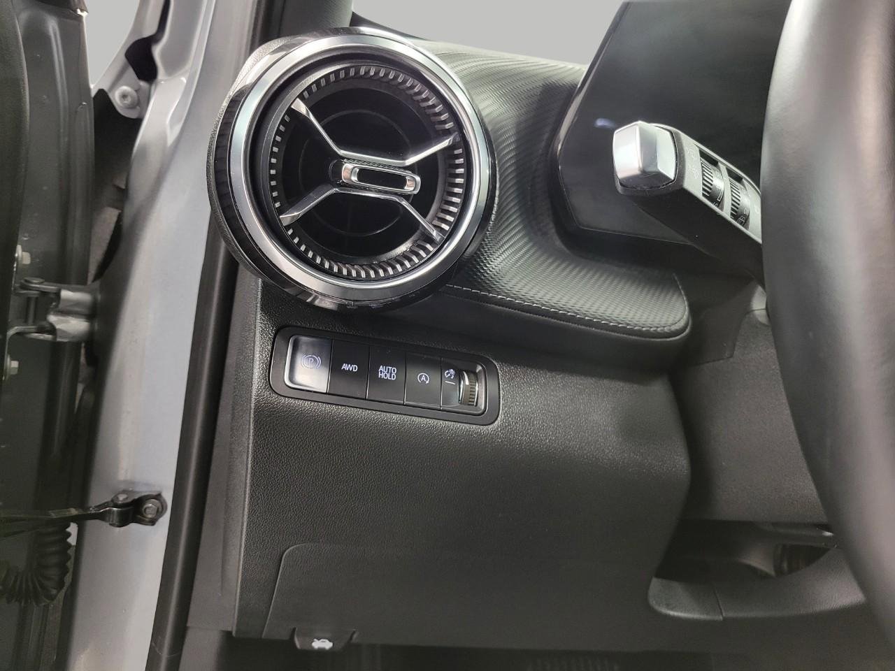 Used 2025 Chevrolet Equinox LT image 10