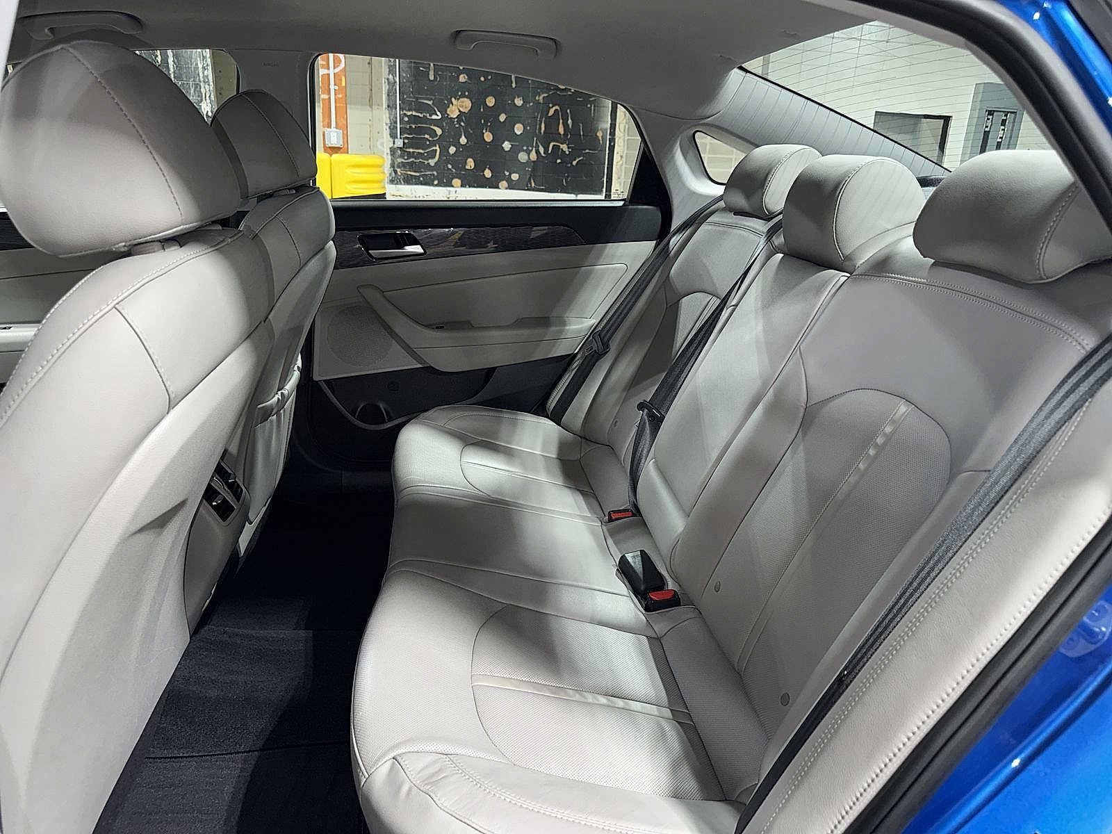Used 2018 Hyundai Sonata Limited w/ Cargo Package FWD image 17