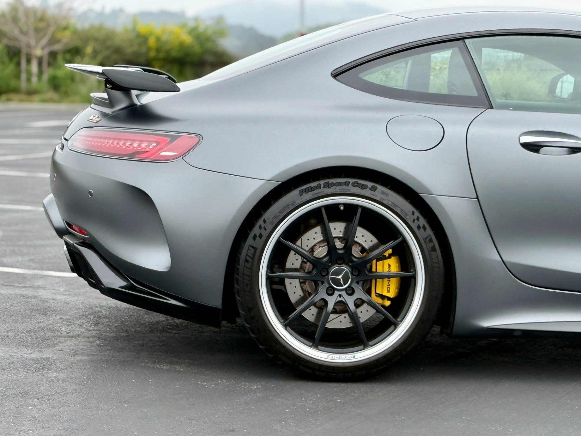 Used 2018 Mercedes-Benz AMG GT R image 19