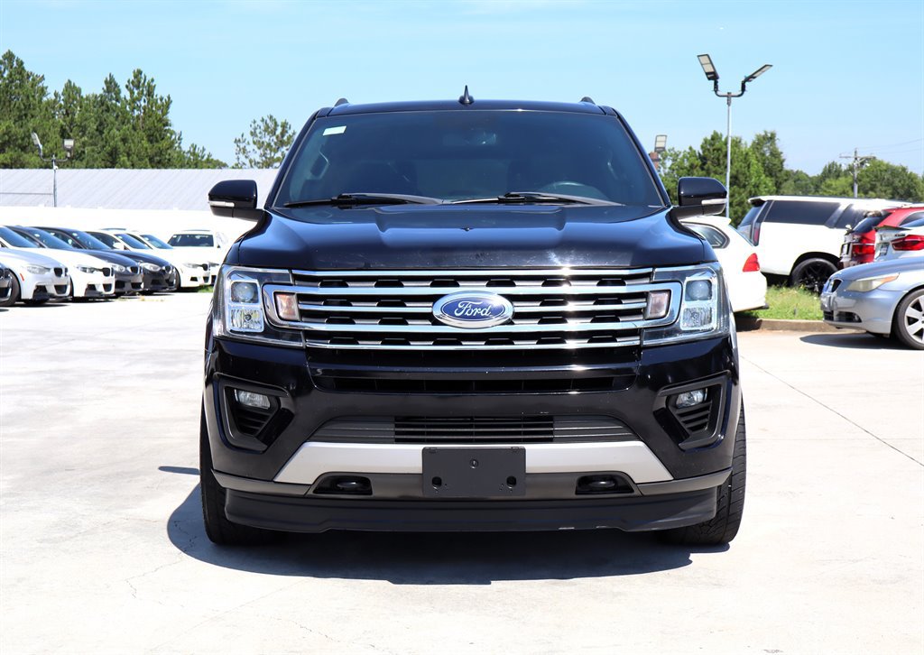 Used 2018 Ford Expedition Max XLT w/ Equipment Group 202A AWD/4WD image 2