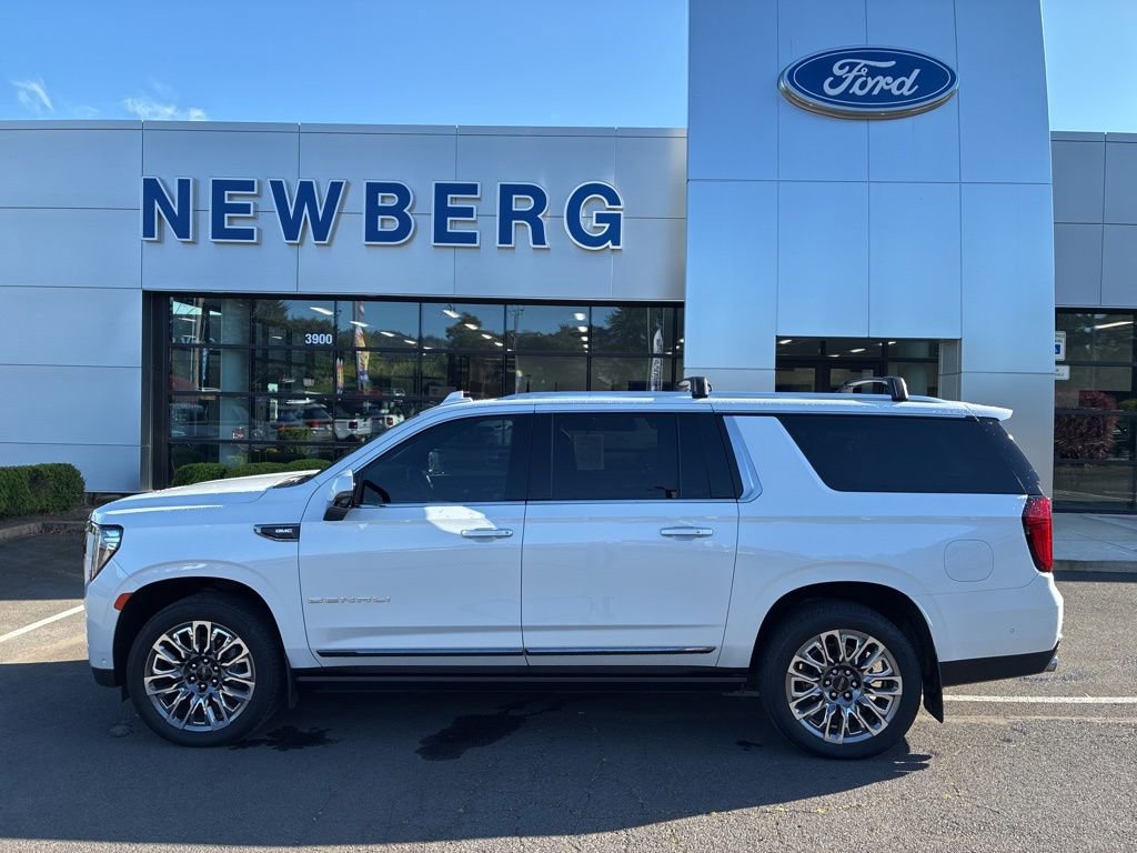 Used 2024 GMC Yukon XL Denali Ultimate image 4