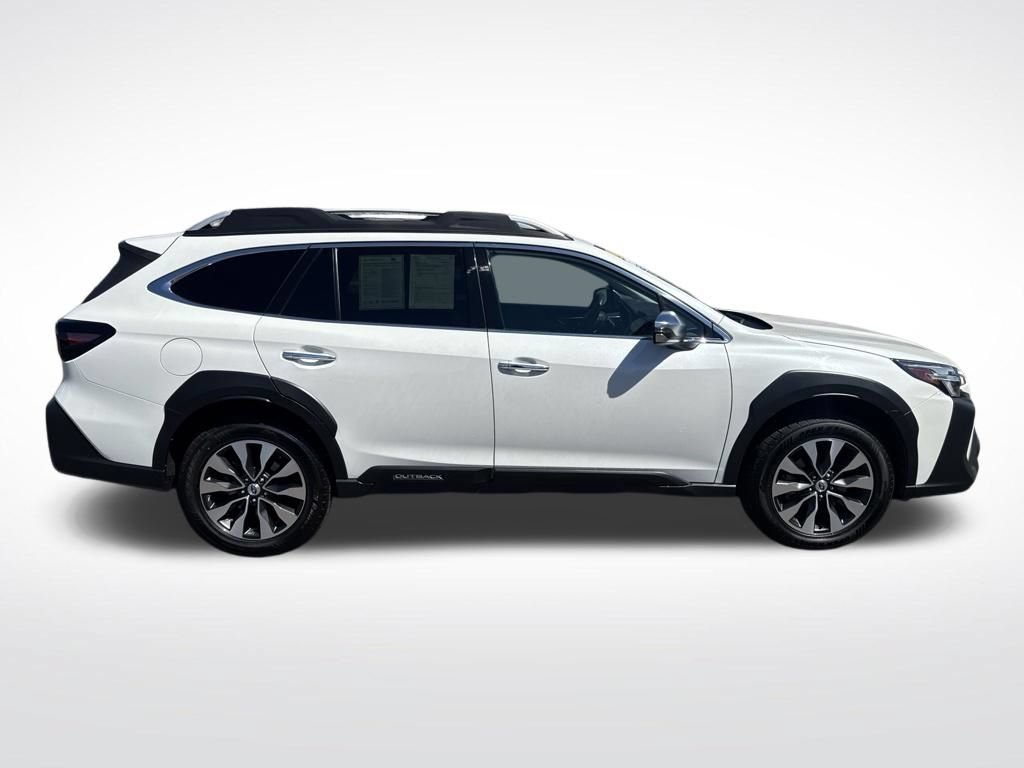Certified 2023 Subaru Outback Touring XT AWD/4WD image 8