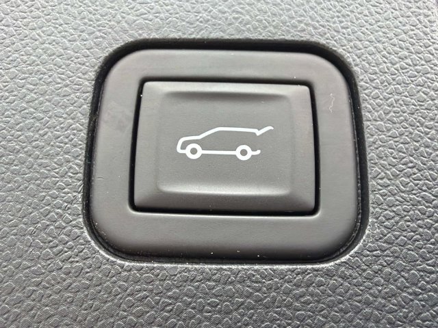 Used 2025 Chevrolet Equinox LT w/ Convenience Package II AWD/4WD image 22