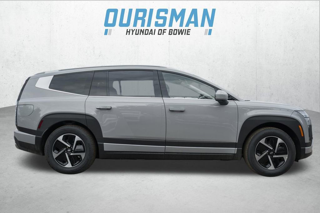 New 2026 Hyundai Ioniq 9 SE image 3