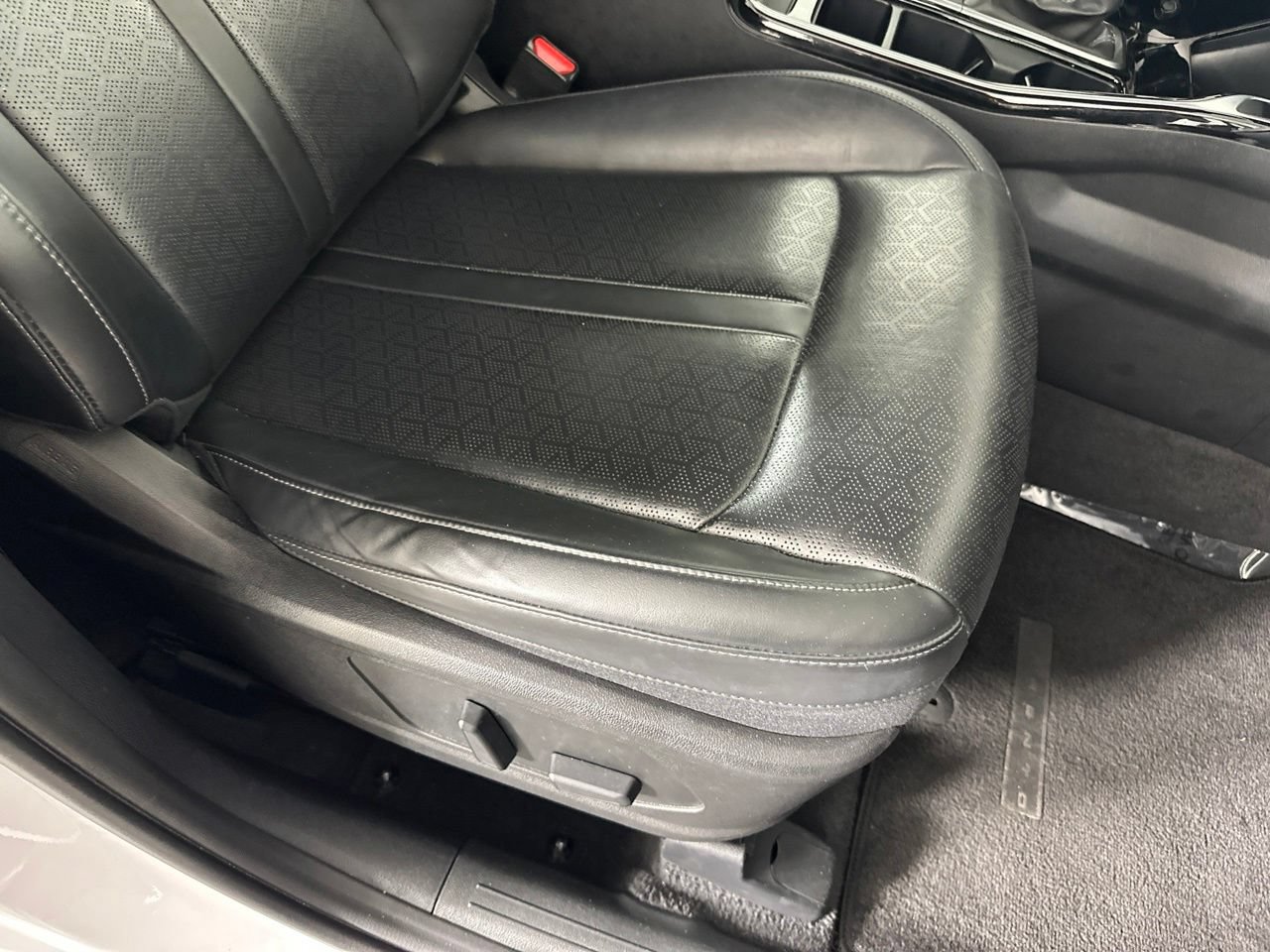 Used 2023 Kia Sorento SX AWD/4WD image 37