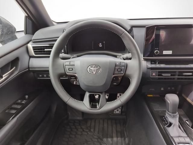 Used 2026 Toyota Camry Hybrid w/ Convenience Package FWD image 23