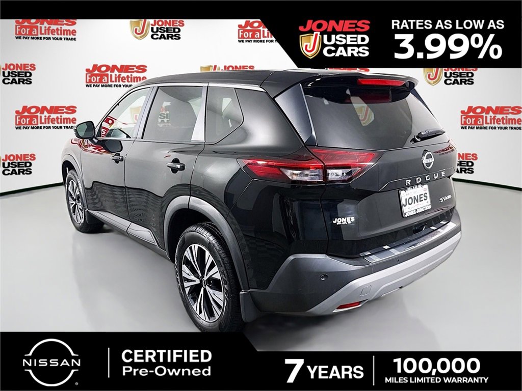 Certified 2022 Nissan Rogue SV image 2