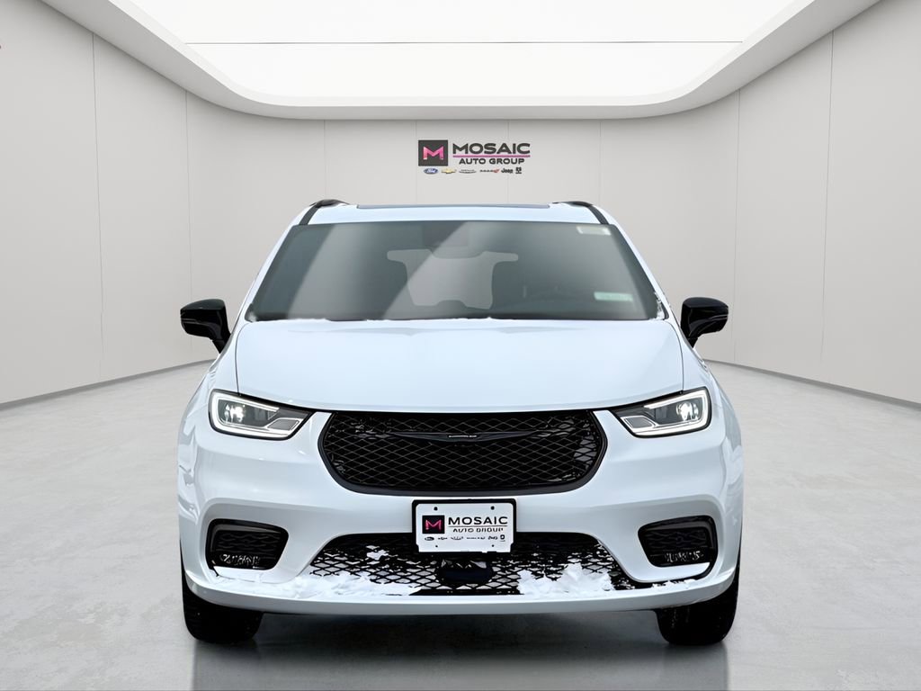 New 2026 Chrysler Pacifica Select image 8