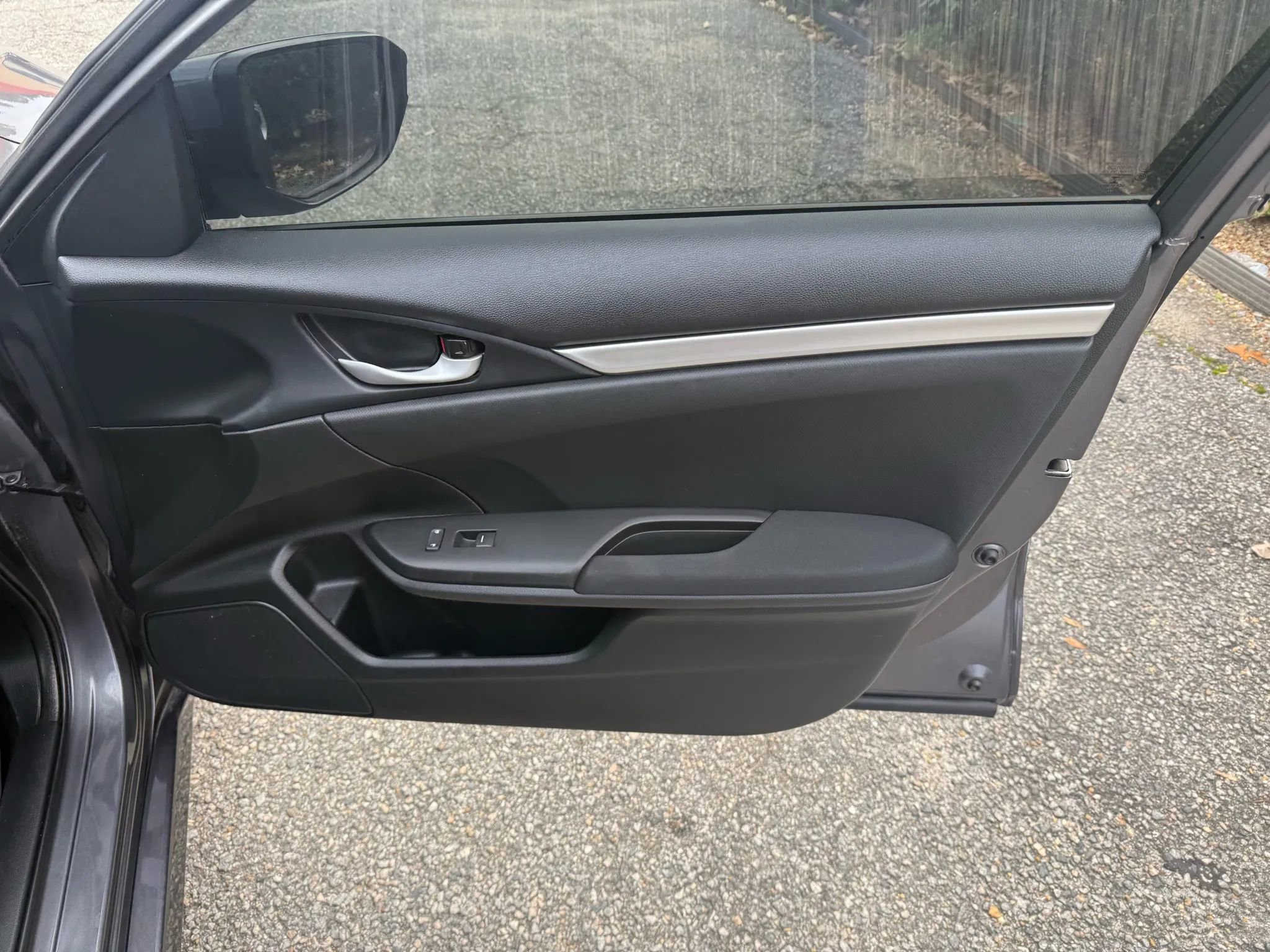 Used 2018 Honda Civic LX image 25