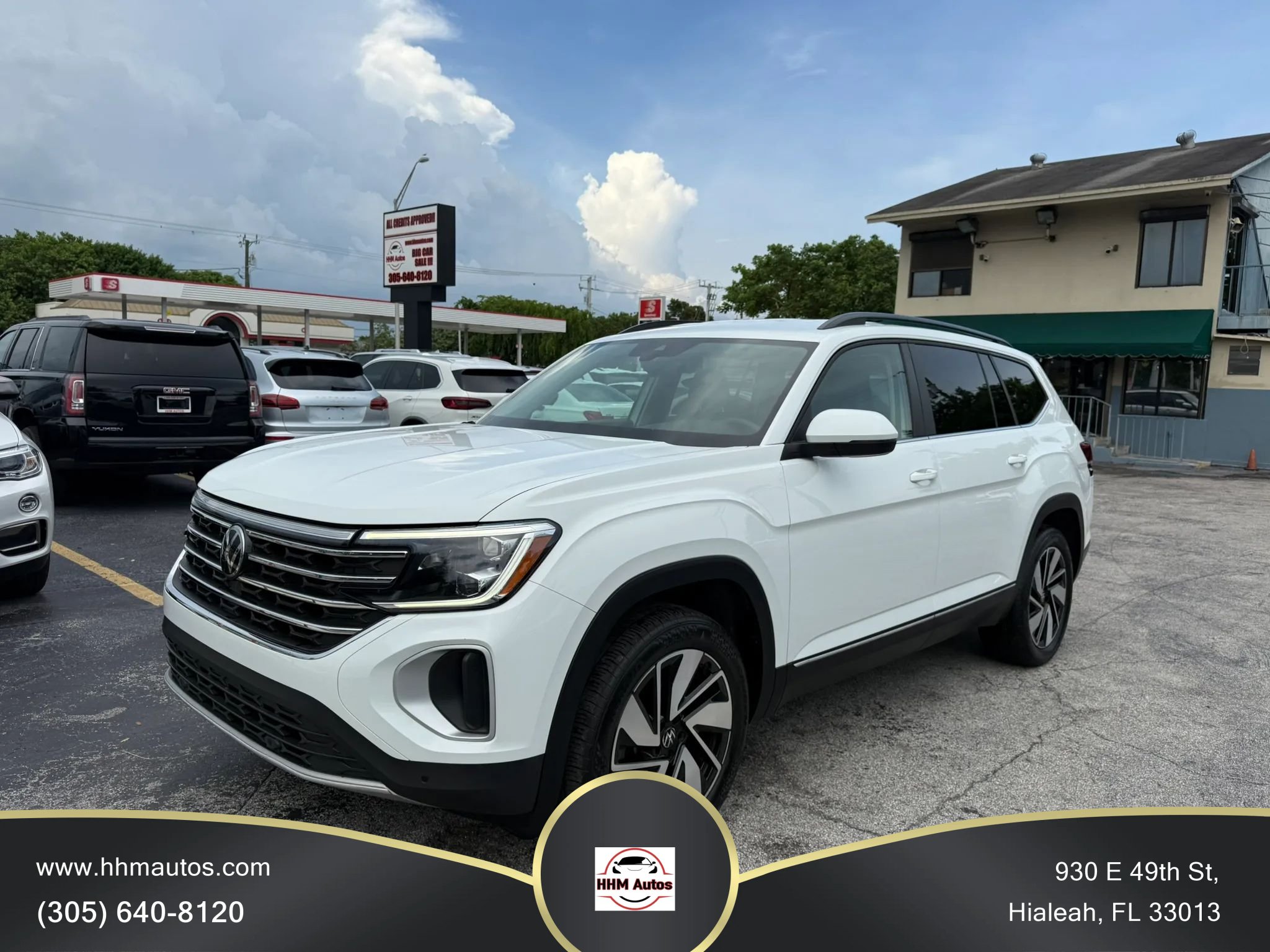 Used 2024 Volkswagen Atlas SE FWD image 1