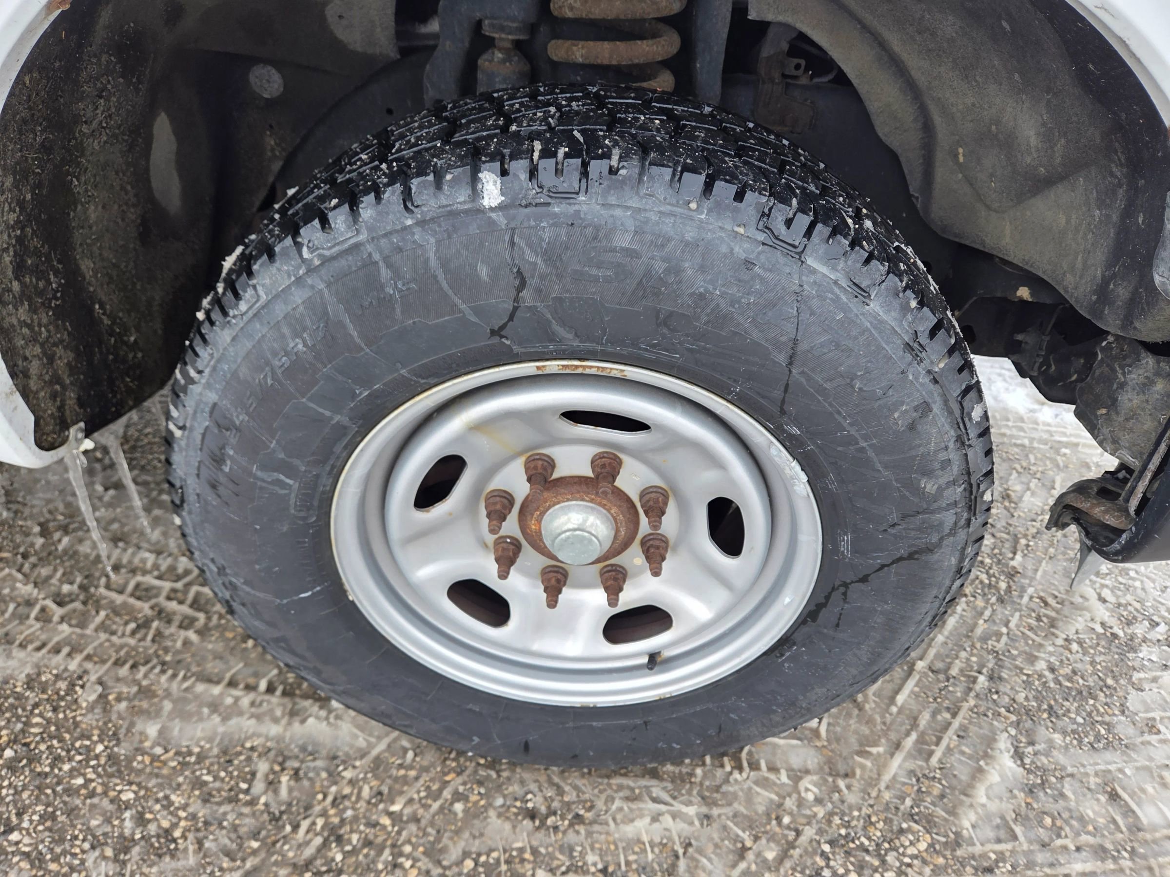 Used 2011 Ford F350 XL w/ Camper Pkg image 9