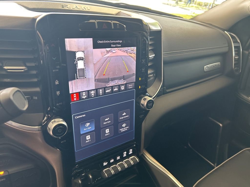Used 2024 RAM 2500 Laramie w/ Towing Technology Group AWD/4WD image 9