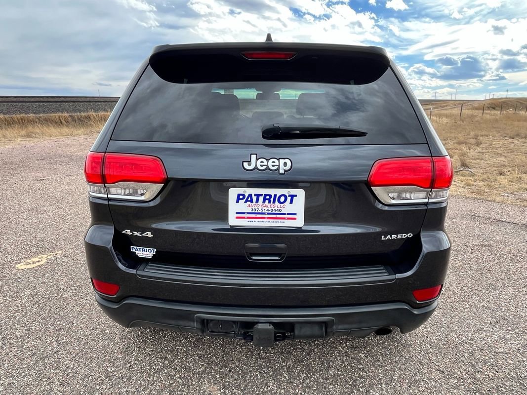 Used 2015 Jeep Grand Cherokee Laredo w/ Quick Order Package 23E image 4