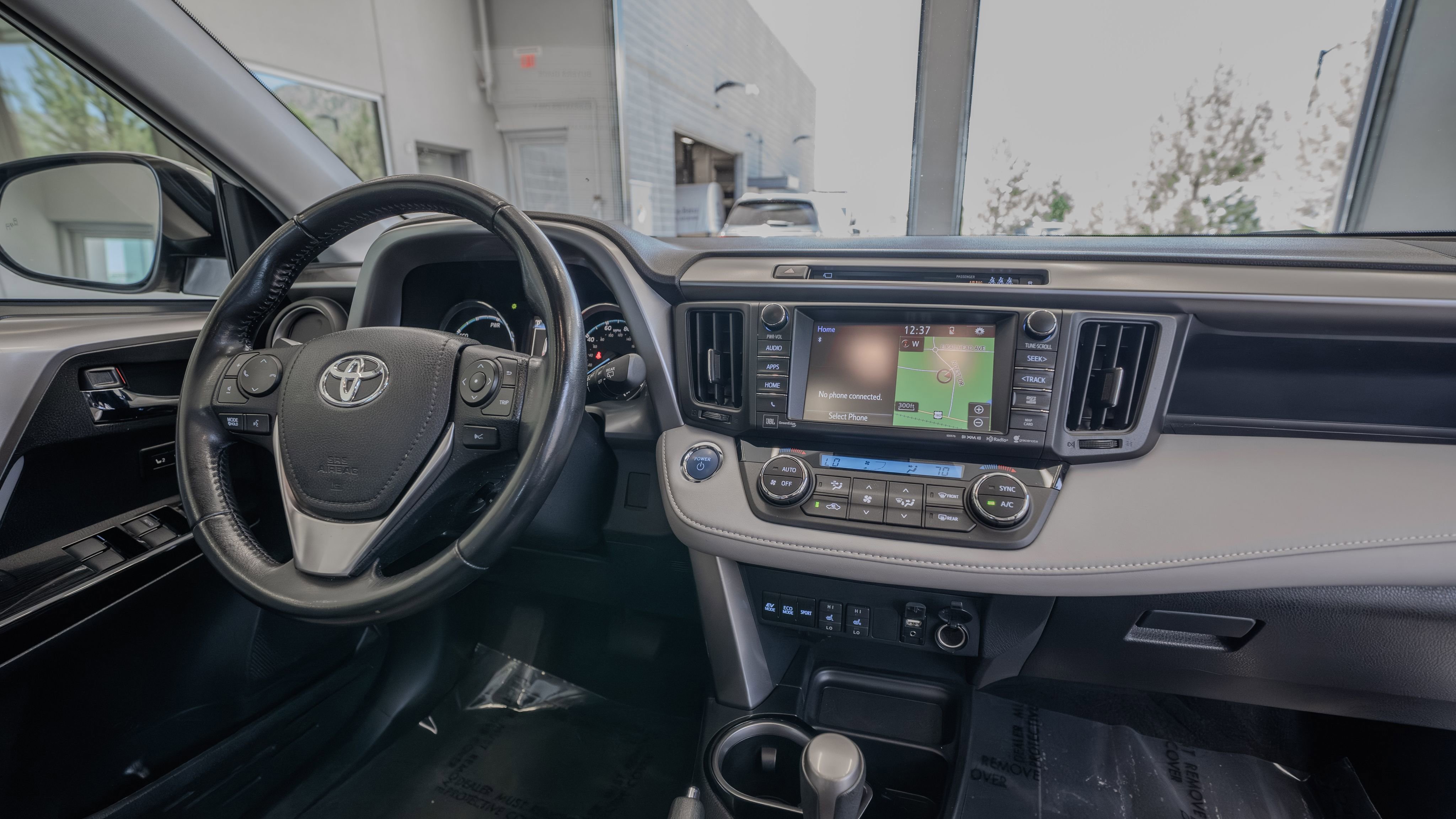 Used 2018 Toyota RAV4 Limited w/ Advanced Technology Package AWD/4WD image 19