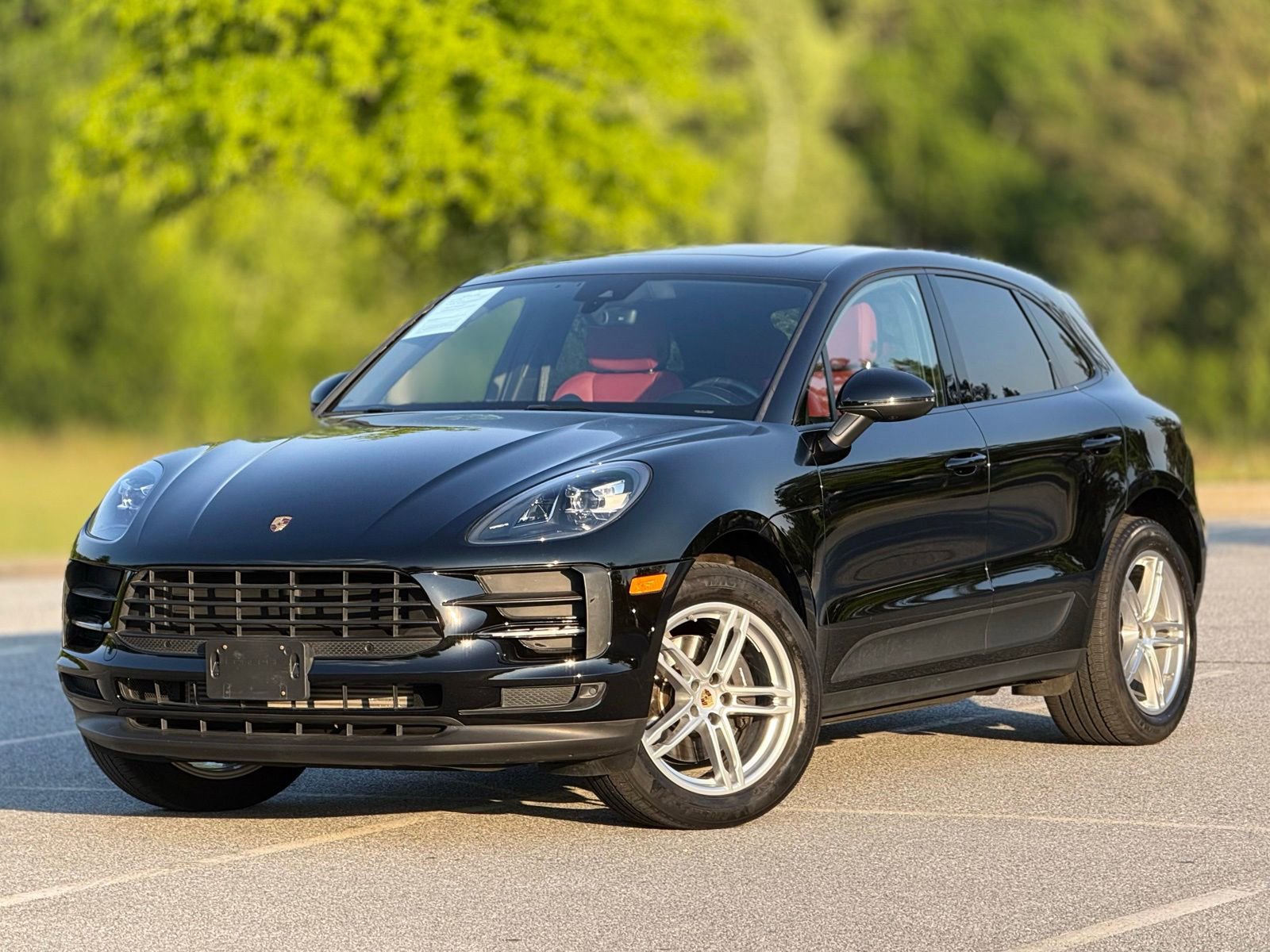 Used 2019 Porsche Macan AWD/4WD image 8