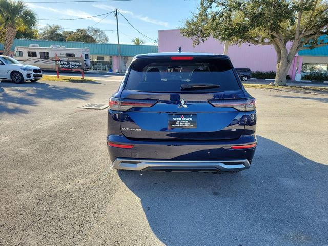 New 2026 Mitsubishi Outlander SE image 5