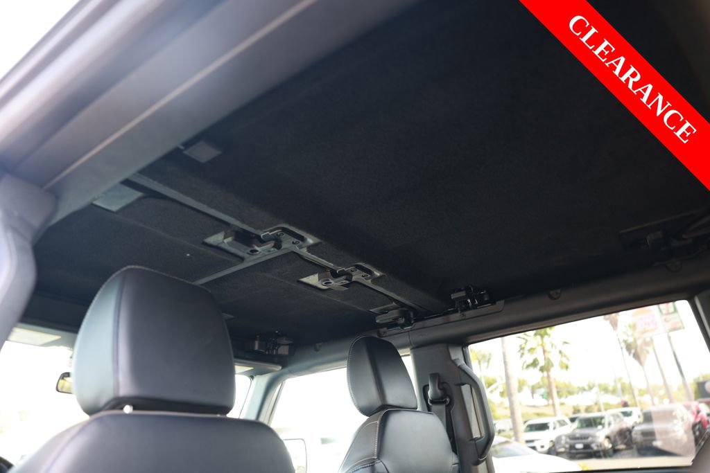 Used 2025 Ford Bronco Outer Banks AWD/4WD image 36