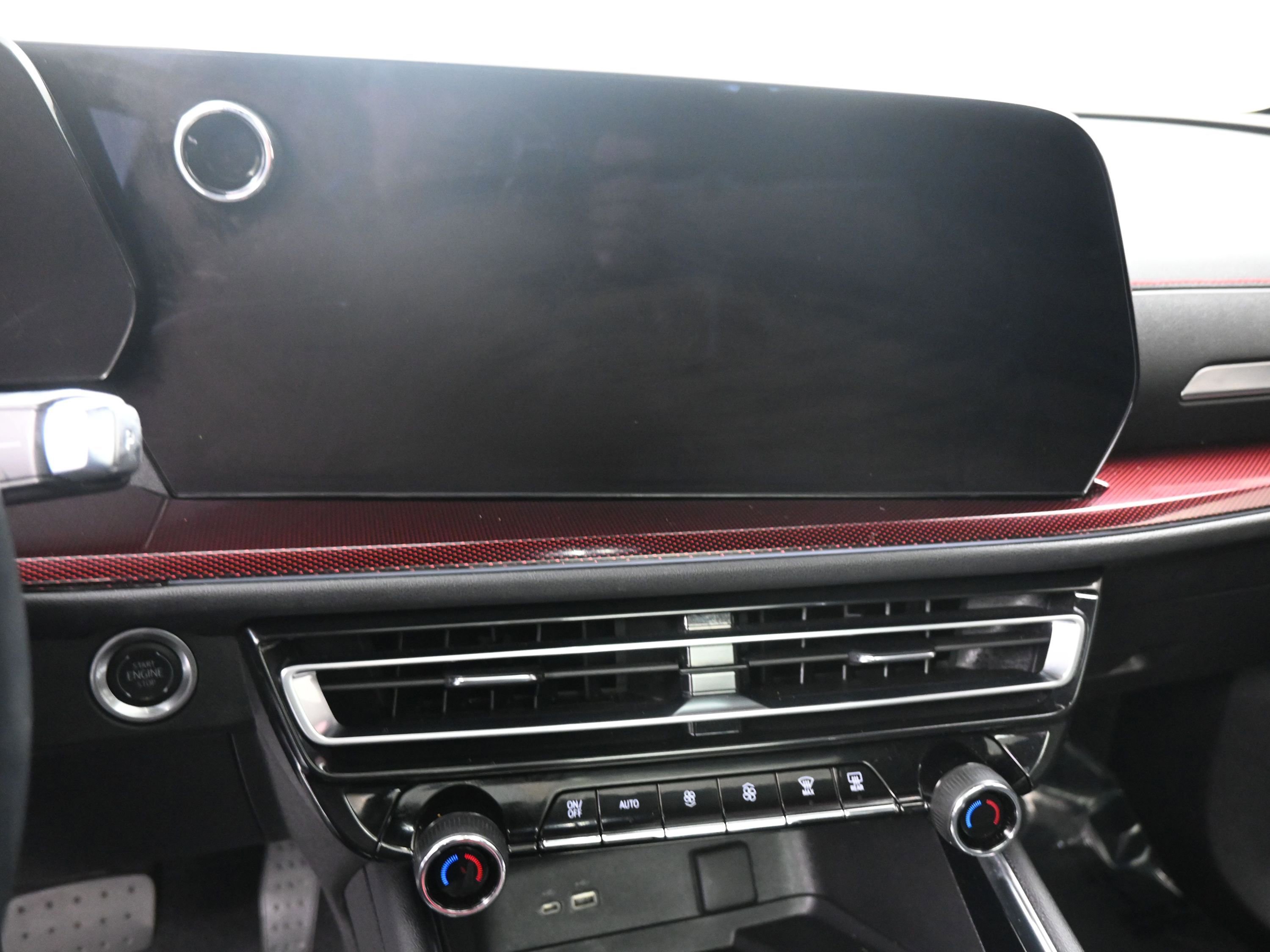 Certified 2025 Chevrolet Traverse RS w/ LPO, Floor Liner Package image 15