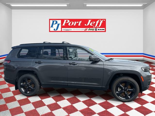Certified 2023 Jeep Grand Cherokee L Limited w/ Black Appearance Package image 3