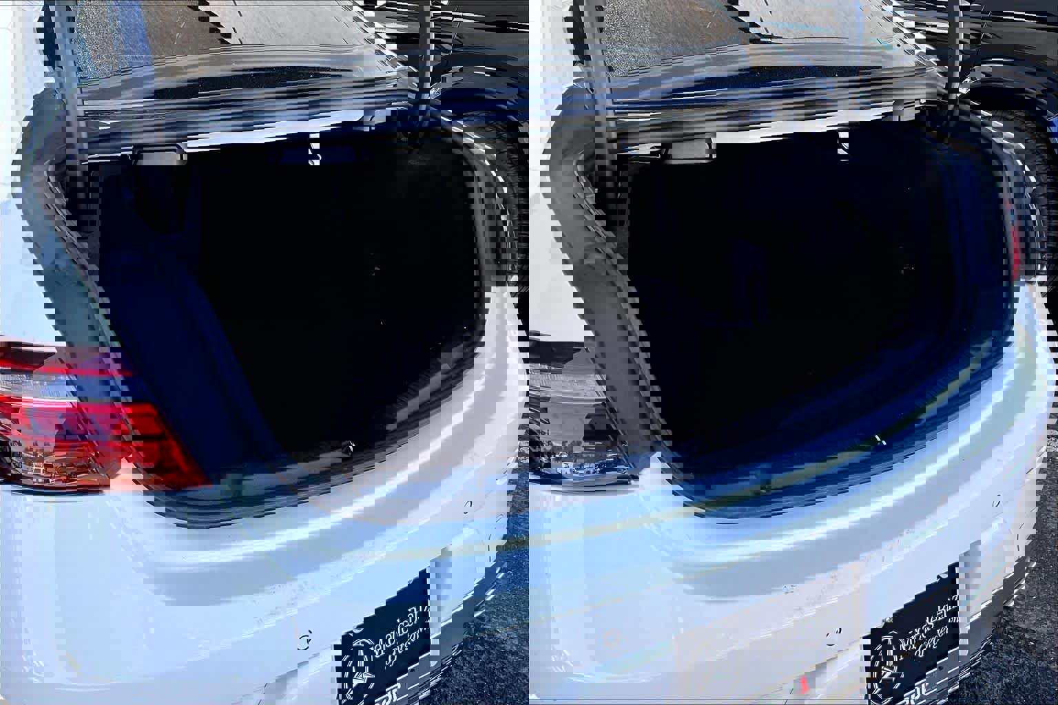 Used 2022 Mercedes-Benz E 450 Coupe image 36