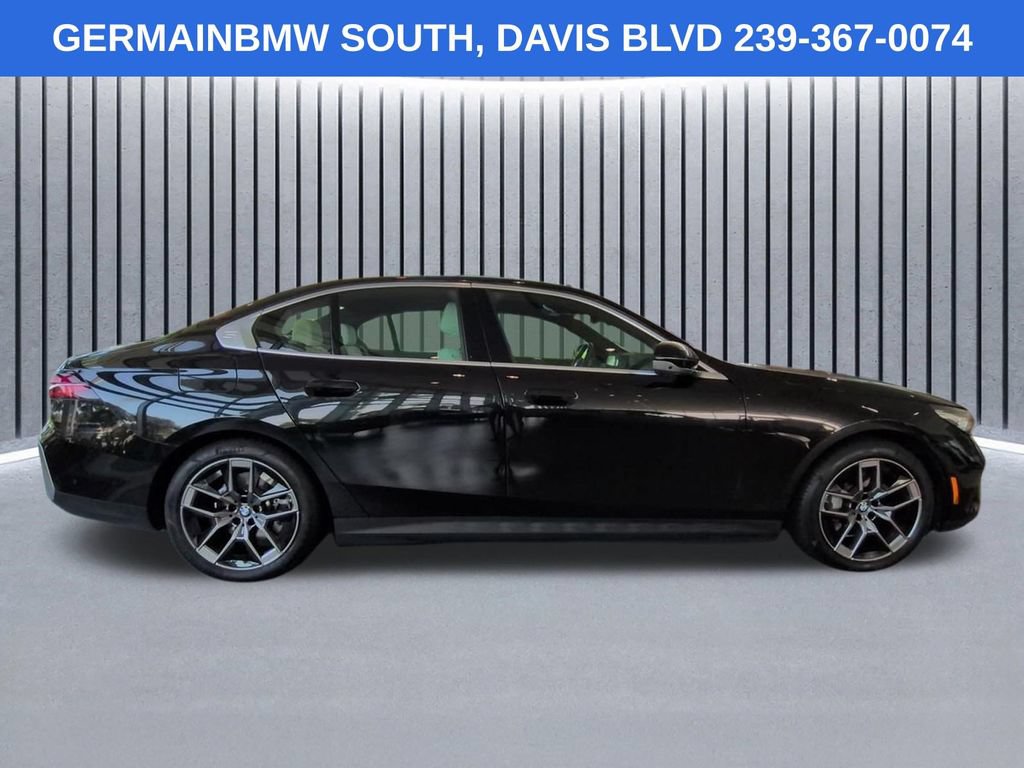 Used 2026 BMW i5 eDrive40 RWD image 4