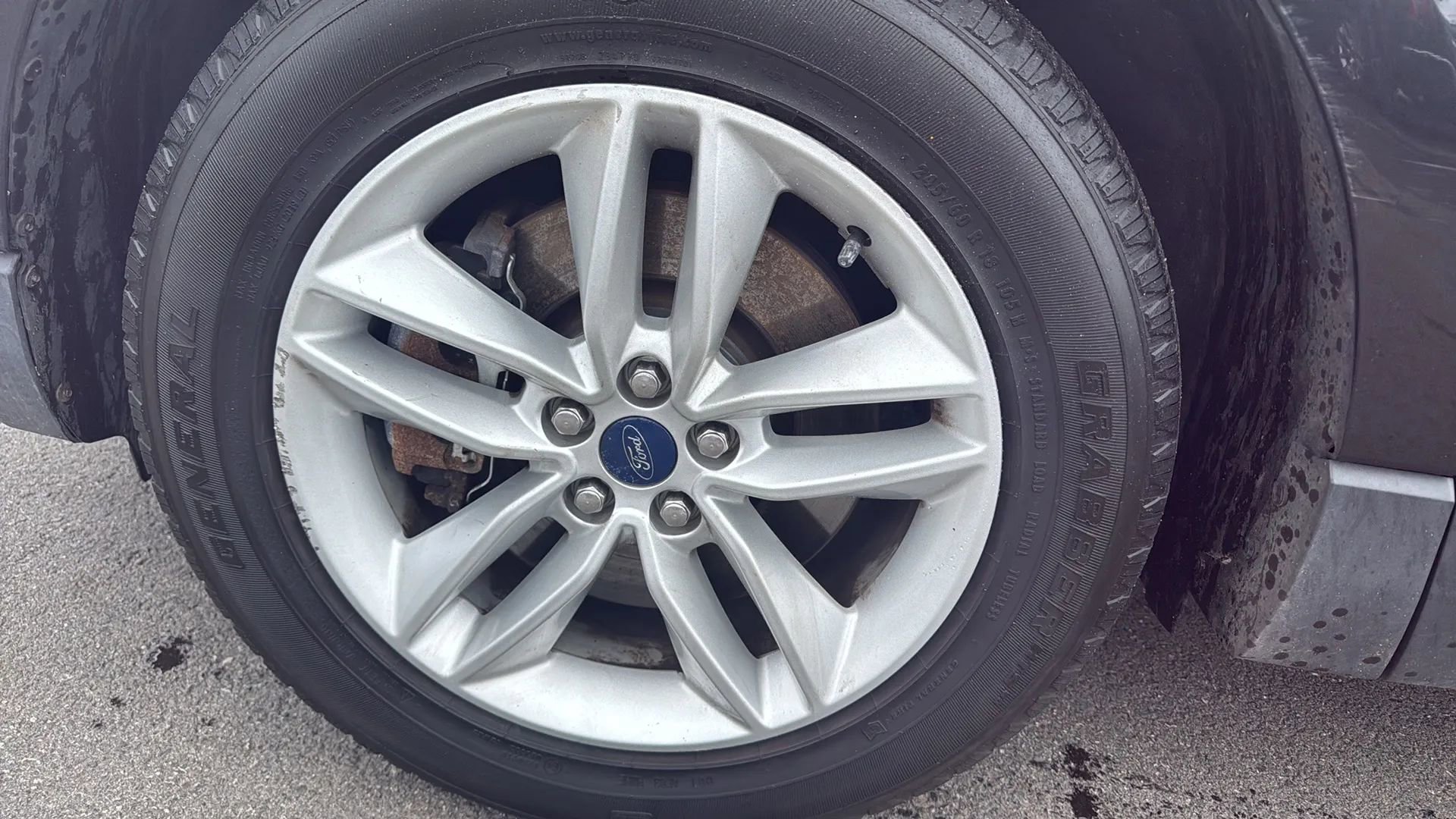 Used 2015 Ford Edge SEL AWD/4WD image 11