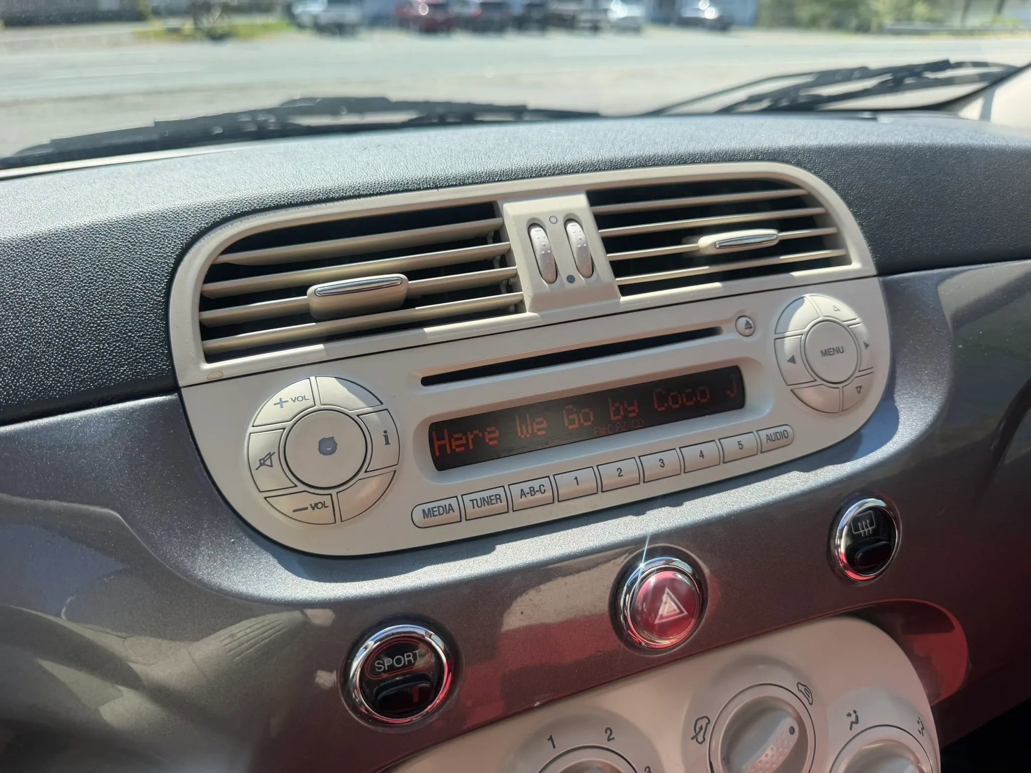 Used 2012 FIAT 500 Pop FWD image 25