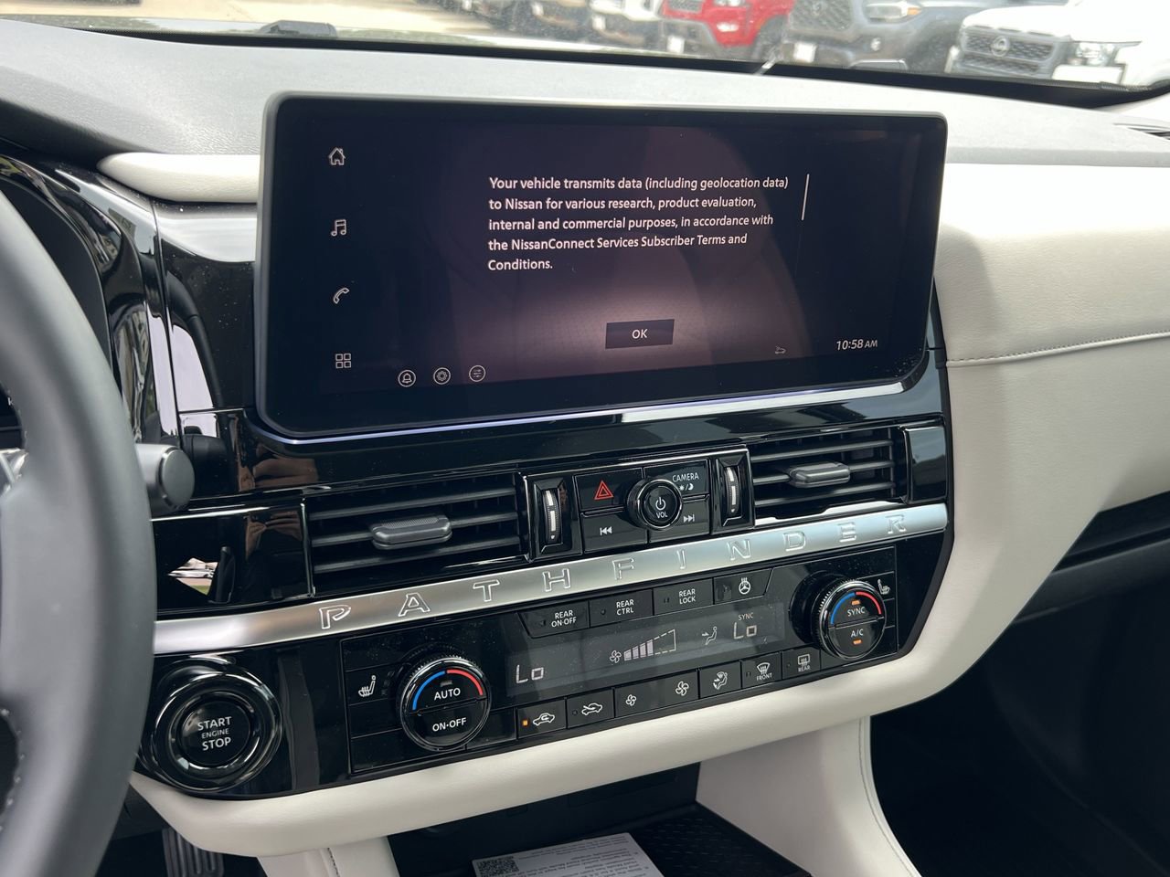New 2026 Nissan Pathfinder SL AWD/4WD image 10