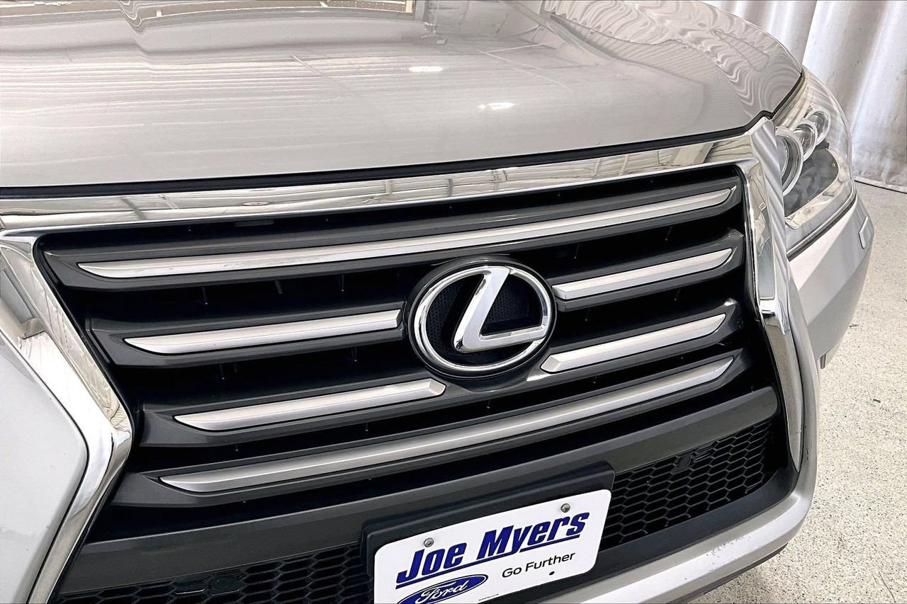 Used 2014 Lexus GX 460 w/ Premium Package AWD/4WD image 30