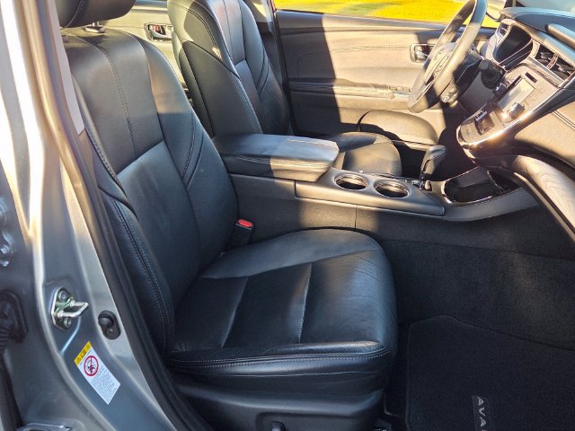 Used 2017 Toyota Avalon XLE FWD image 17