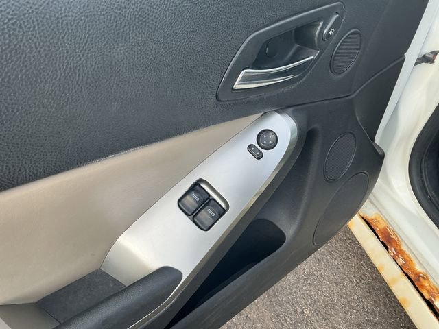 Used 2009 Pontiac G6 GT w/ Sun And Sound Plus Package image 13