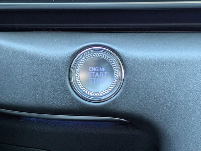 Used 2025 Genesis GV80 2.5T image 30