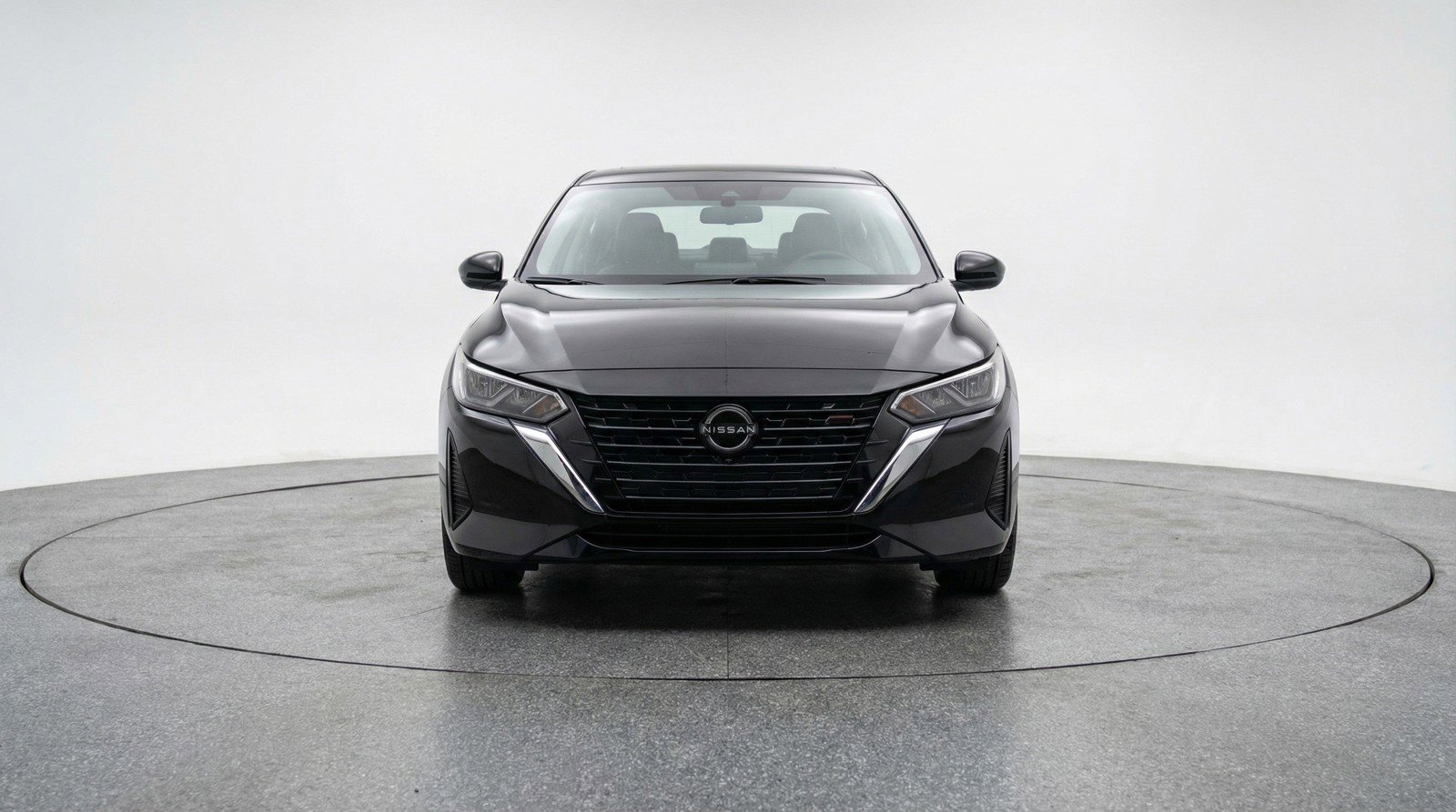 Used 2025 Nissan Sentra SV FWD image 2