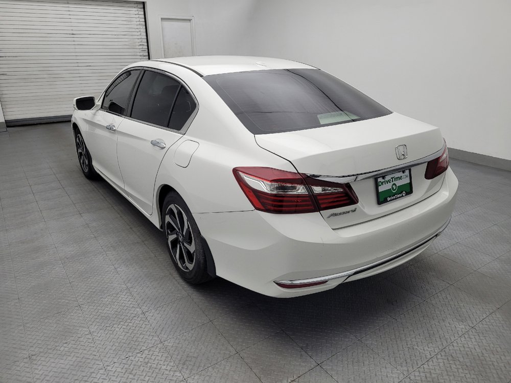 Used 2017 Honda Accord EX image 5