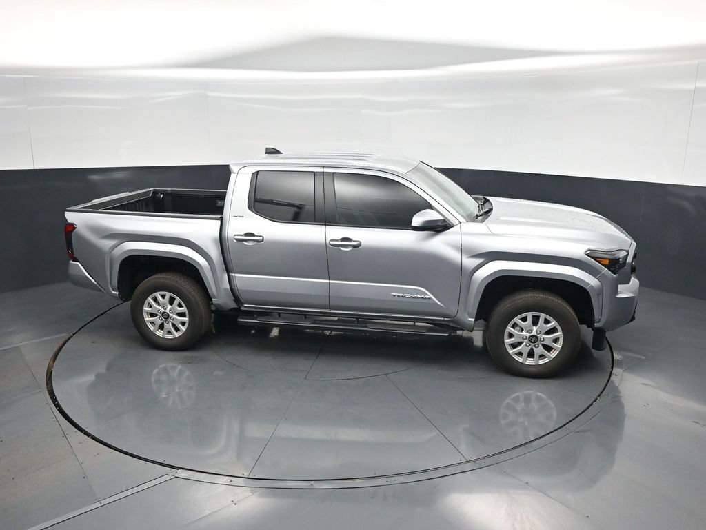 Used 2026 Toyota Tacoma SR5 RWD image 47