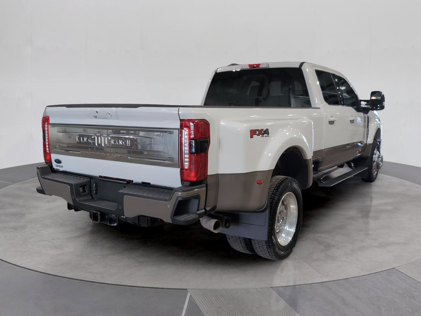 Used 2026 Ford F450 King Ranch w/ FX4 Off-Road Package AWD/4WD image 6