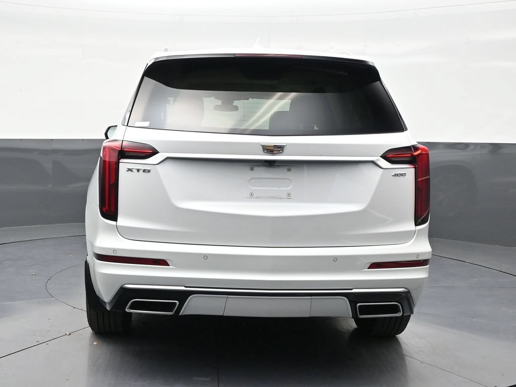 Used 2025 Cadillac XT6 Premium Luxury w/ LPO, Floor Liner Package FWD image 4