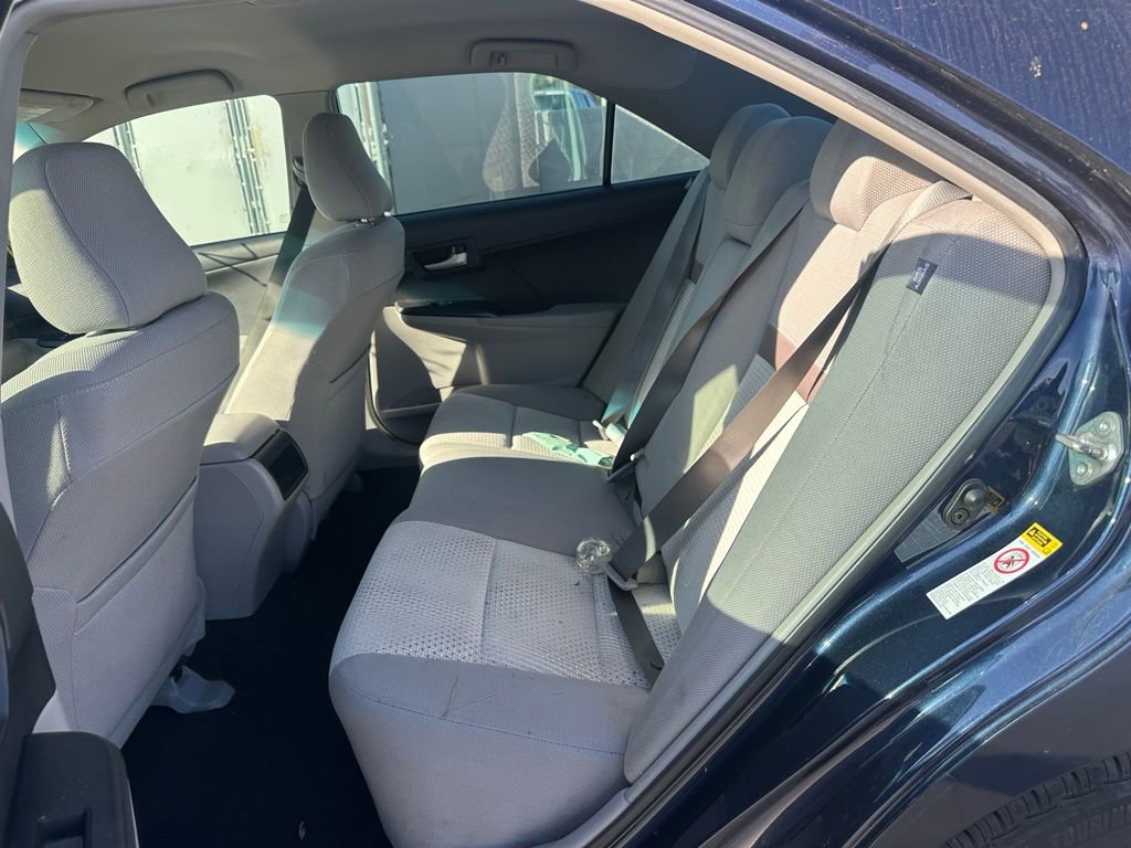 Used 2014 Toyota Camry LE image 7