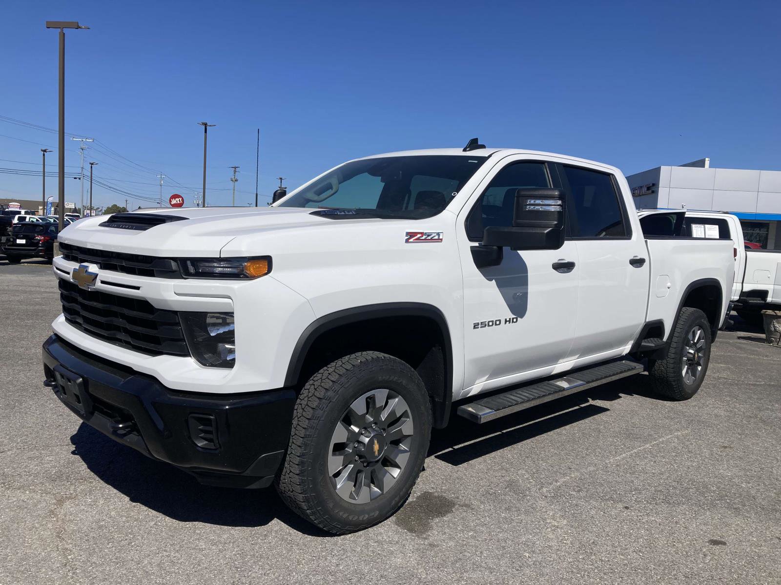 Used 2024 Chevrolet Silverado 2500 Custom w/ Custom Convenience Package image 5