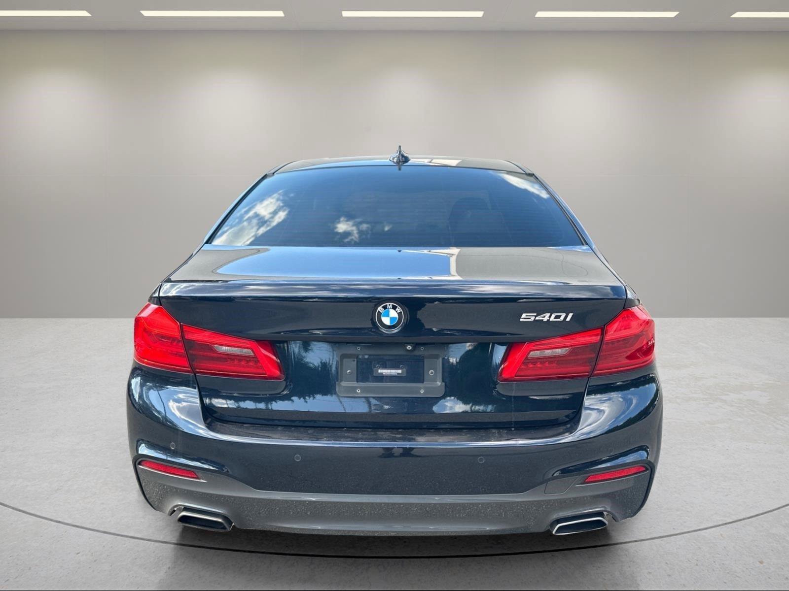 Used 2019 BMW 540i RWD image 4