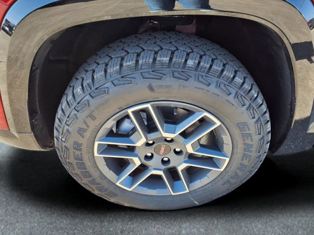 New 2026 GMC Terrain AT4 w/ Convenience Package III image 27