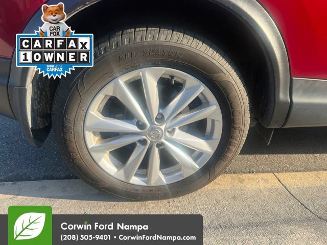 Used 2017 Nissan Rogue Sport SV w/ SV All-Weather Package AWD/4WD image 8