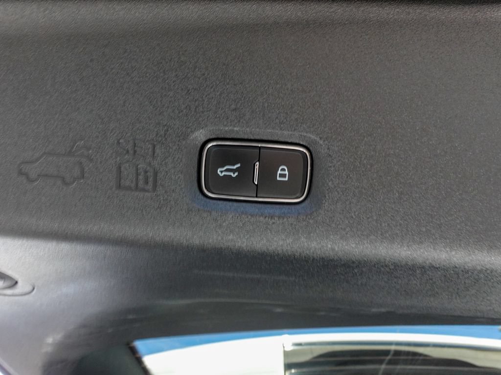 Used 2025 Ford Expedition Max Active AWD/4WD image 28