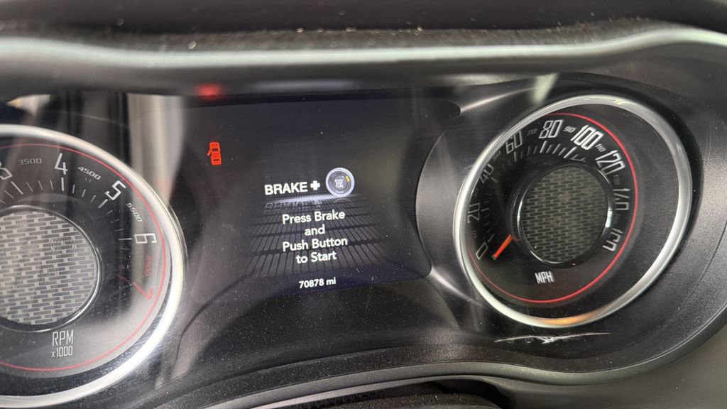 Used 2022 Dodge Challenger GT image 4