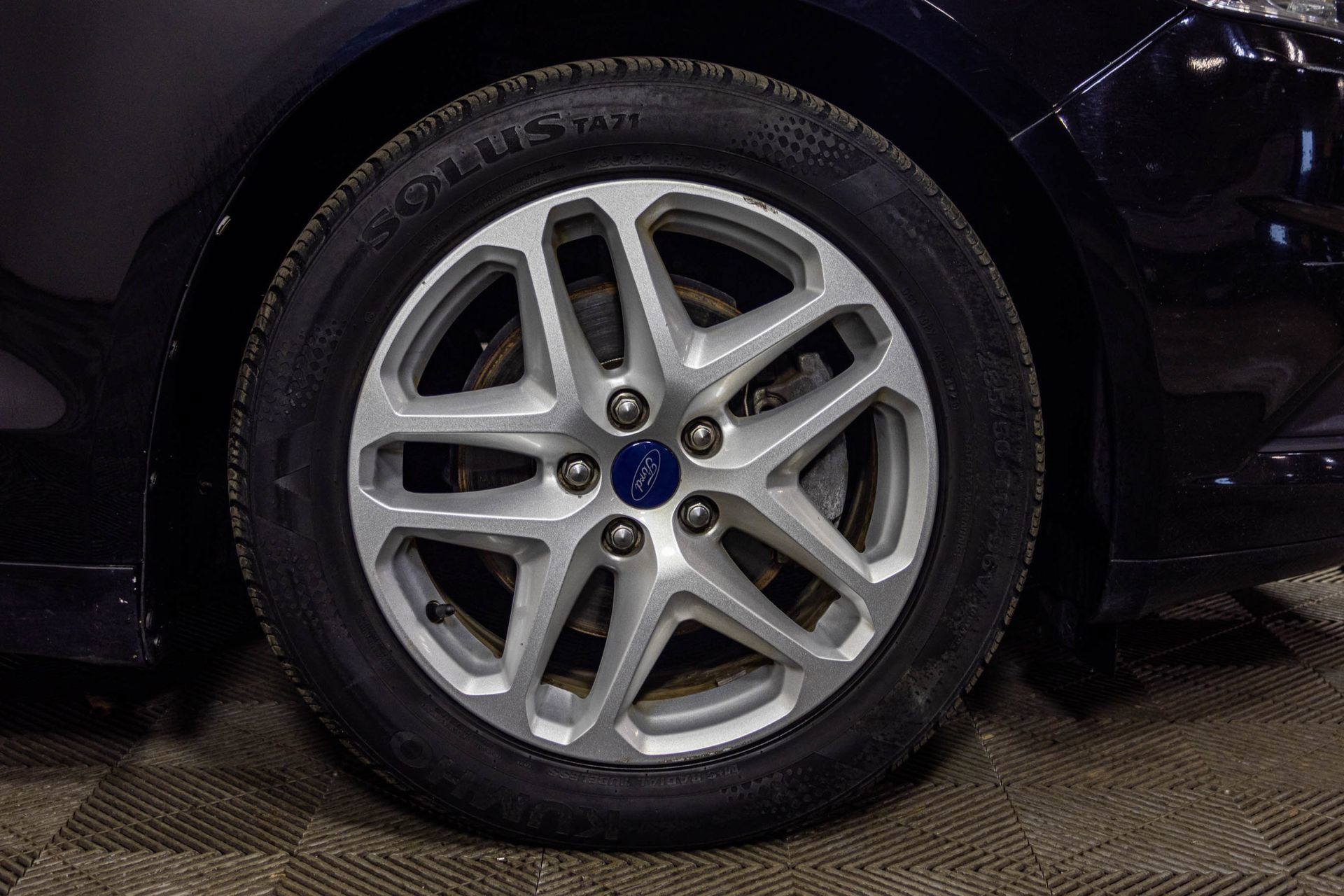 Used 2016 Ford Fusion SE FWD image 49
