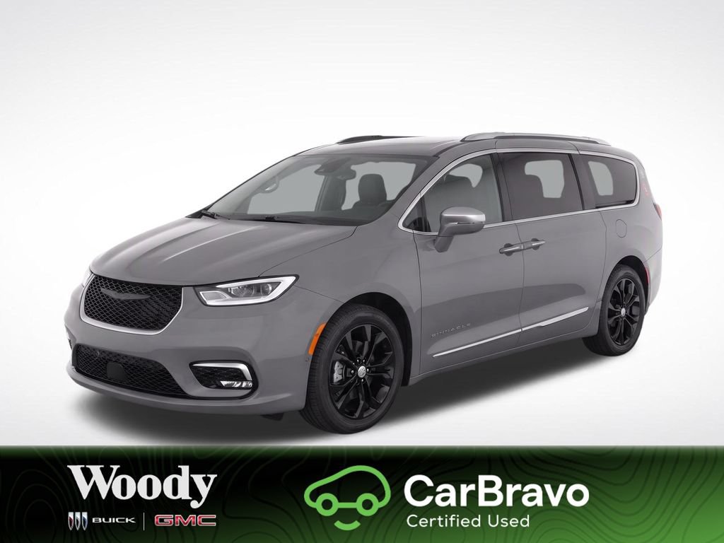 Used 2022 Chrysler Pacifica Pinnacle AWD/4WD image 1